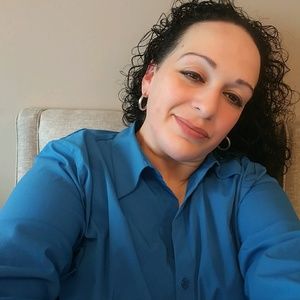 Meet your Posher, Mayra